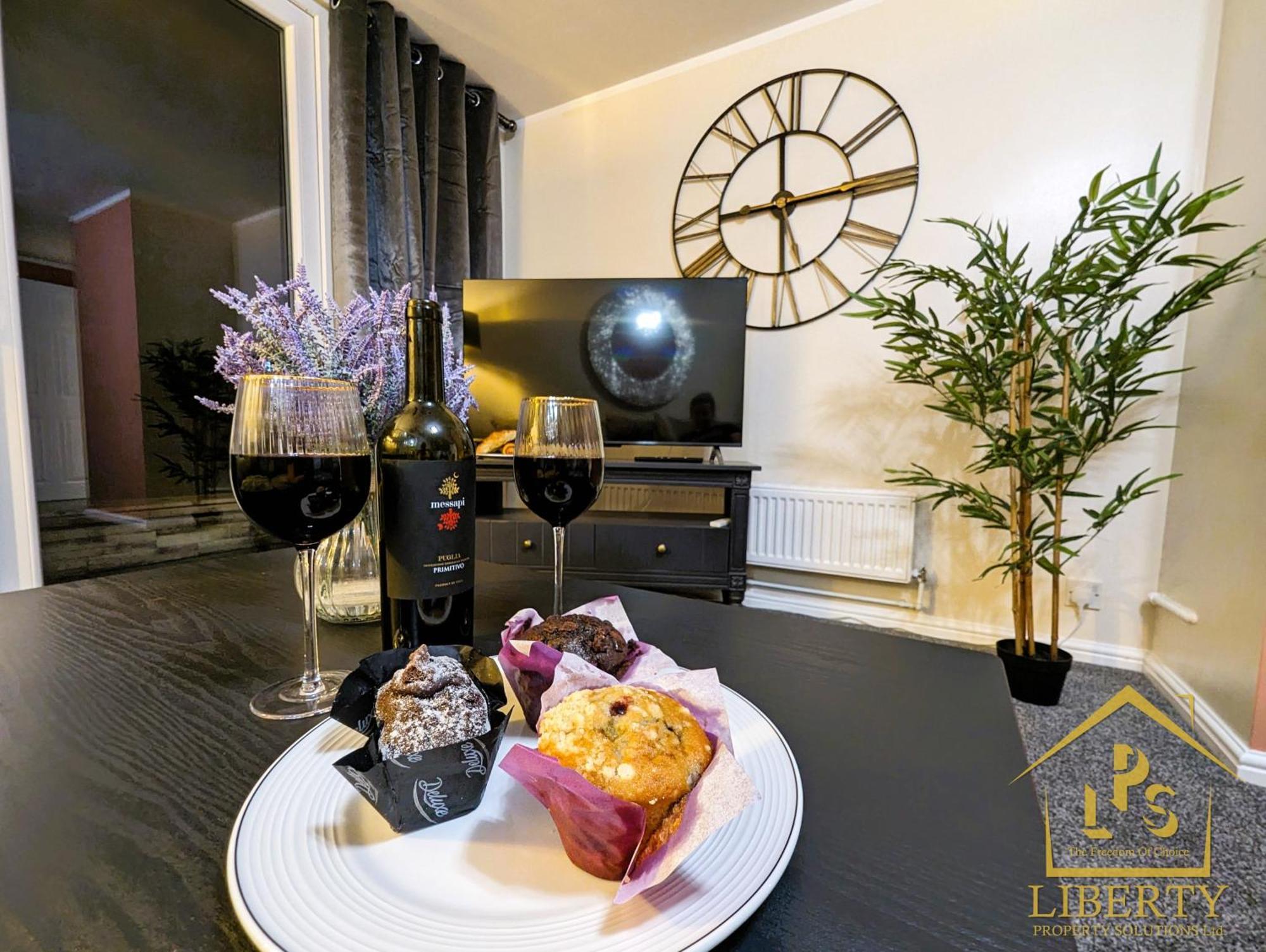6 Guests * 4 Bedroom * Free Wi-Fi *Huntingdon Exterior foto