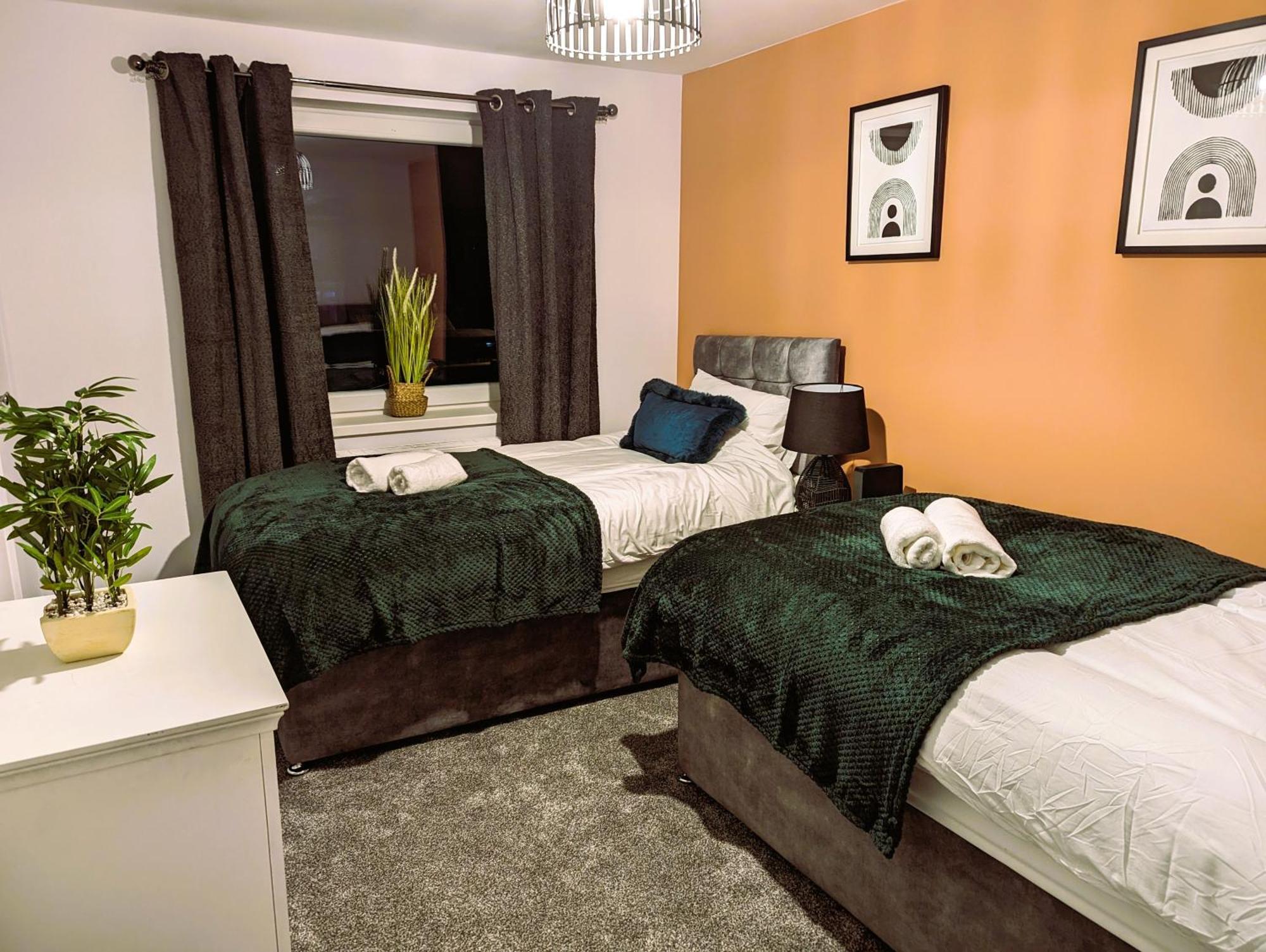 6 Guests * 4 Bedroom * Free Wi-Fi *Huntingdon Exterior foto